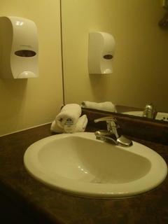 Knights Port Colborne Hotel